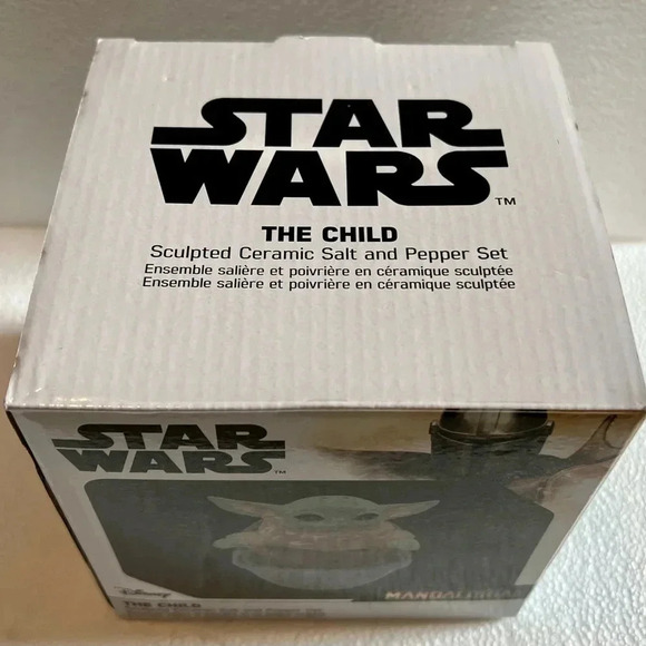 NEW STAR WARS The Mandalorian THE CHILD 3DSculpted Salt & Pepper Shaker Set - Picture 3 of 8